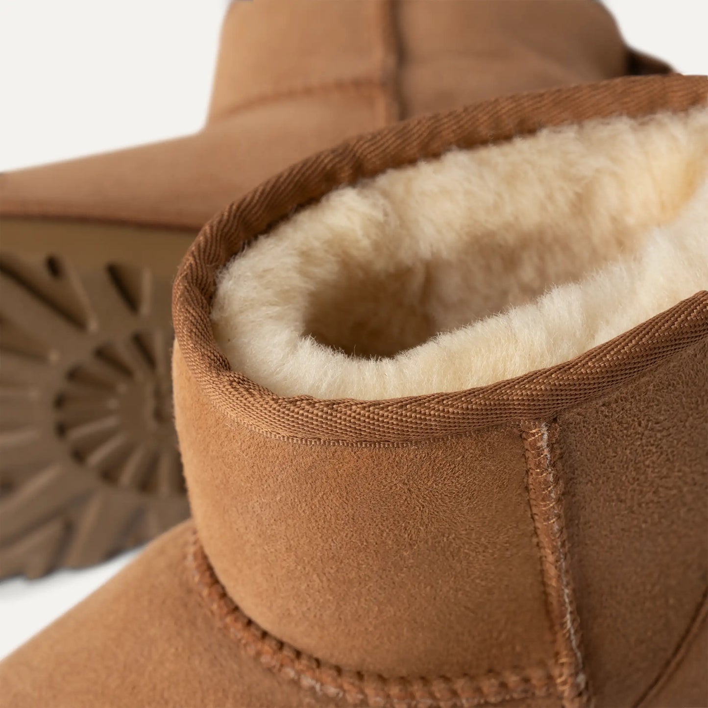Women's Uggs Boot " Chestnut "