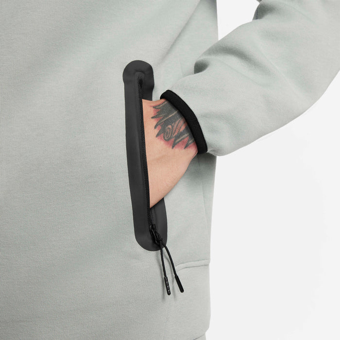 Nike Sportswear Tech Fleece Windrunner & Joggers " Mica Green "
